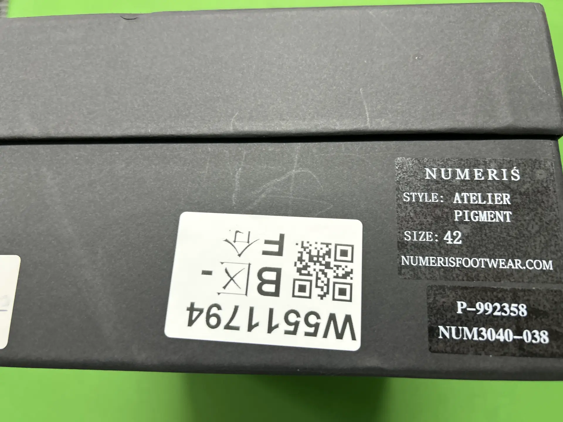 Numeris Atelier Pigment Trainers Size 42