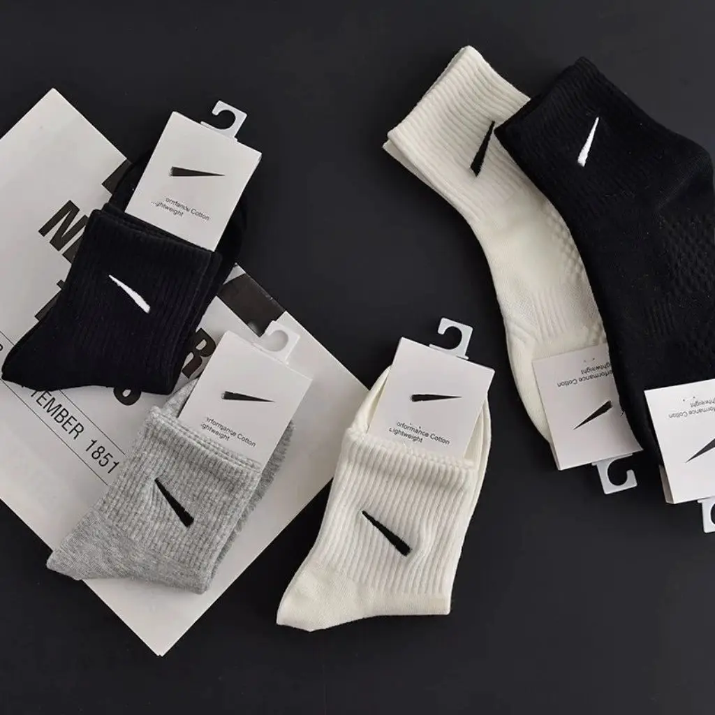 Running and fitness socks
