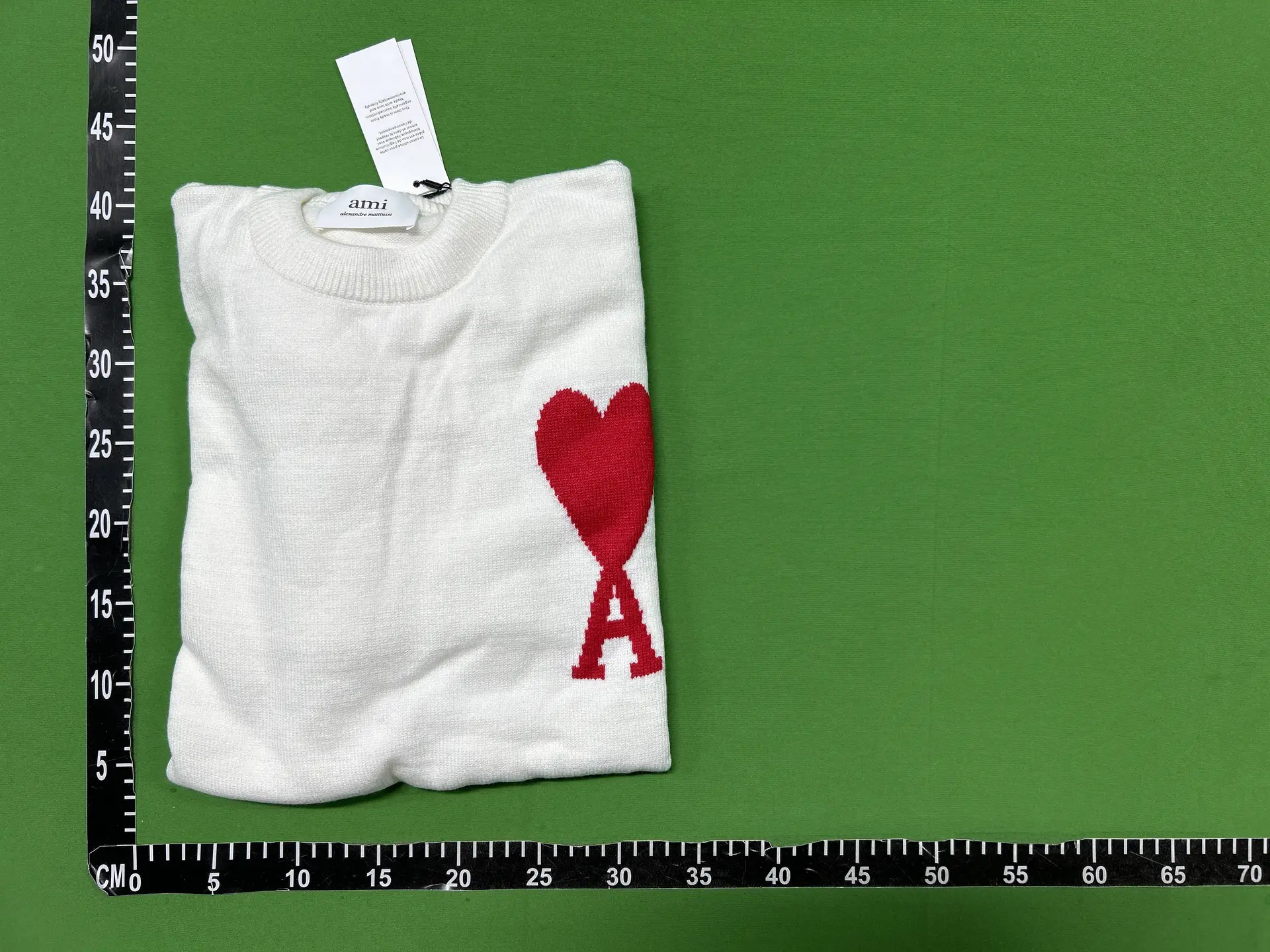 ami alexandre mattiussi white sweater with red heart logo