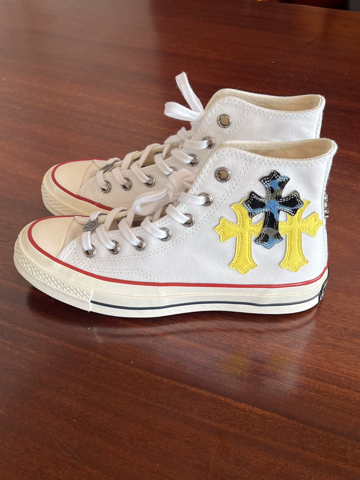 Remake Canvas Shoes Custom Cross Embroidery Leather Eyelet Buckle Off-White High-Top Canvas Shoes
