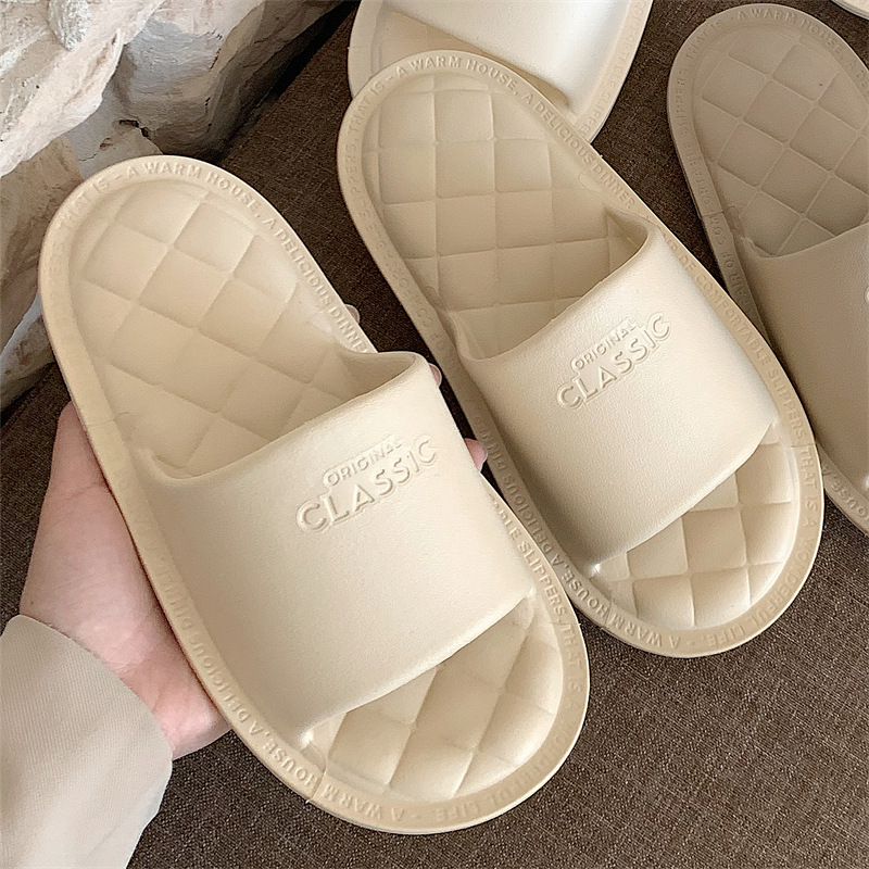 Soft Bottom Slip-on Feeling Home Bedroom Floor Slippers New Comfortable and Personalized Simple Rhombic Bottom Summer Slippers for Women