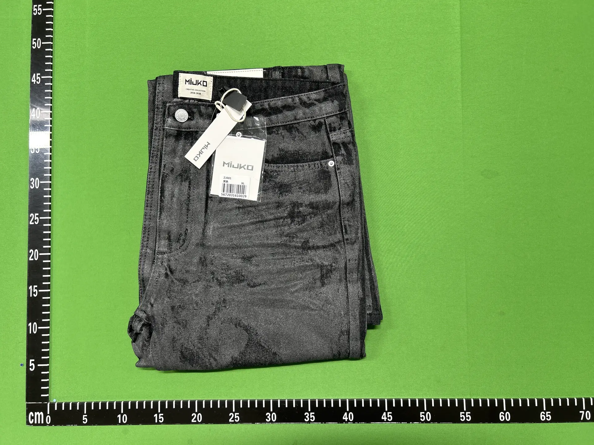 American high street Vibe style retro black coating brushed wax street wide leg micro horn mopping niche jeans men