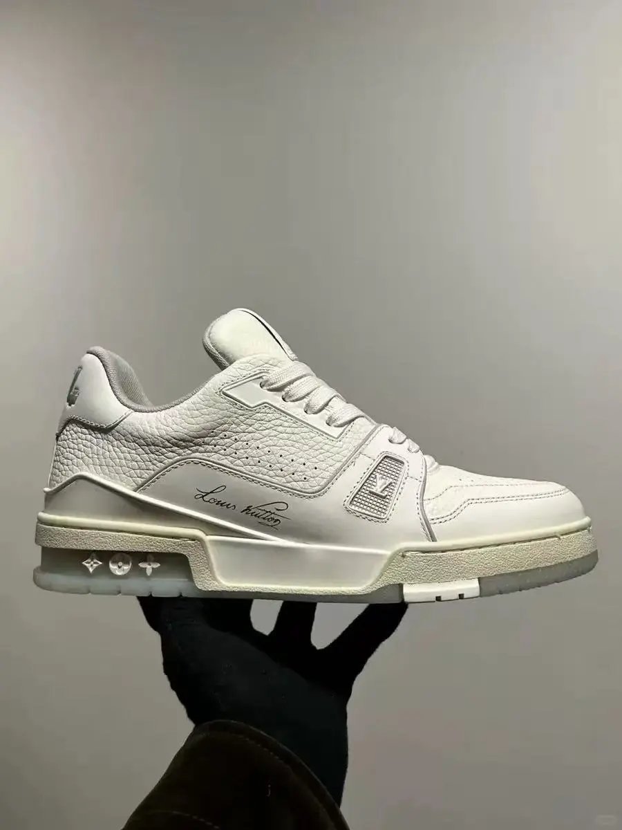 Louis Vuitton LV sneakers