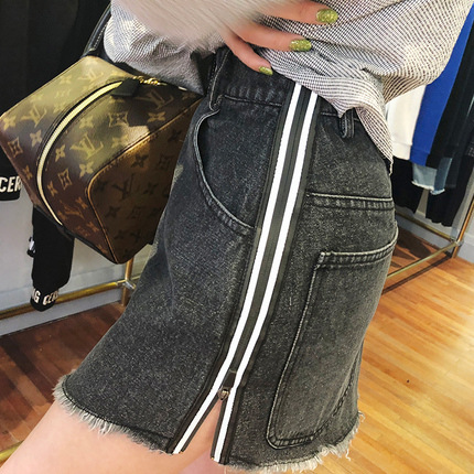Black Denim Skirt for Women Summer 2024 New High-Waisted Hip-Covering Slimming Look A-Line Skirt Ins Hot Short Skirt Half Skirt
