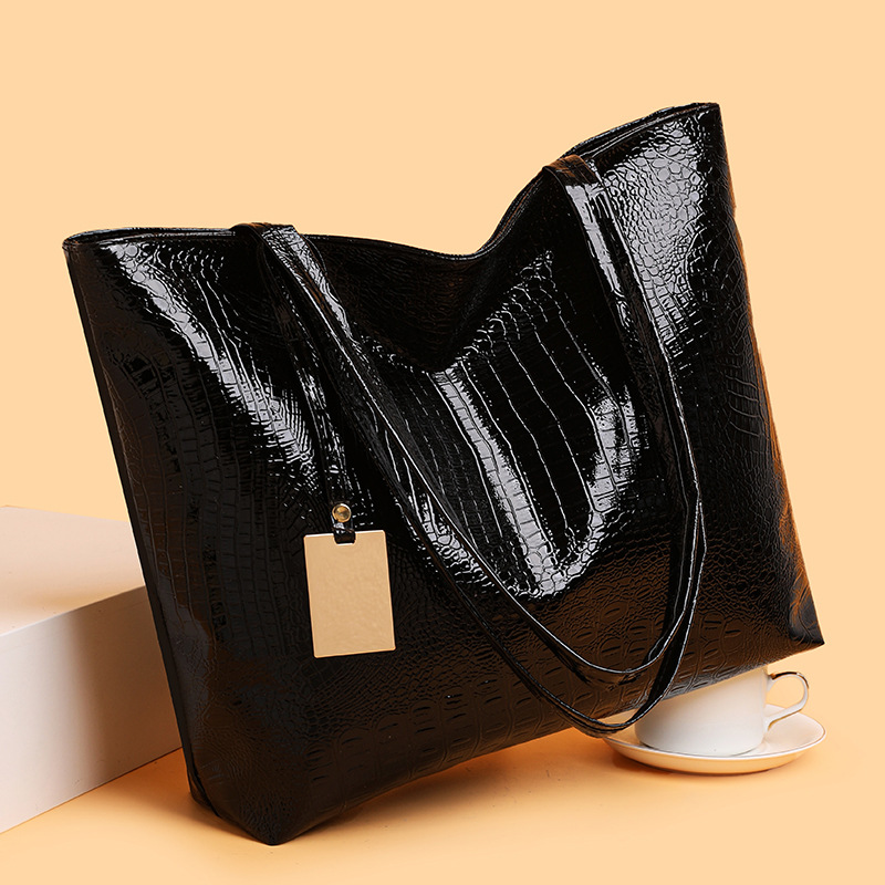 2025 Cross-Border New Large-Capacity Shoulder Bag Pu Handbag Crocodile Pattern Women's Bag Fashion Retro Commuter Tote Bag