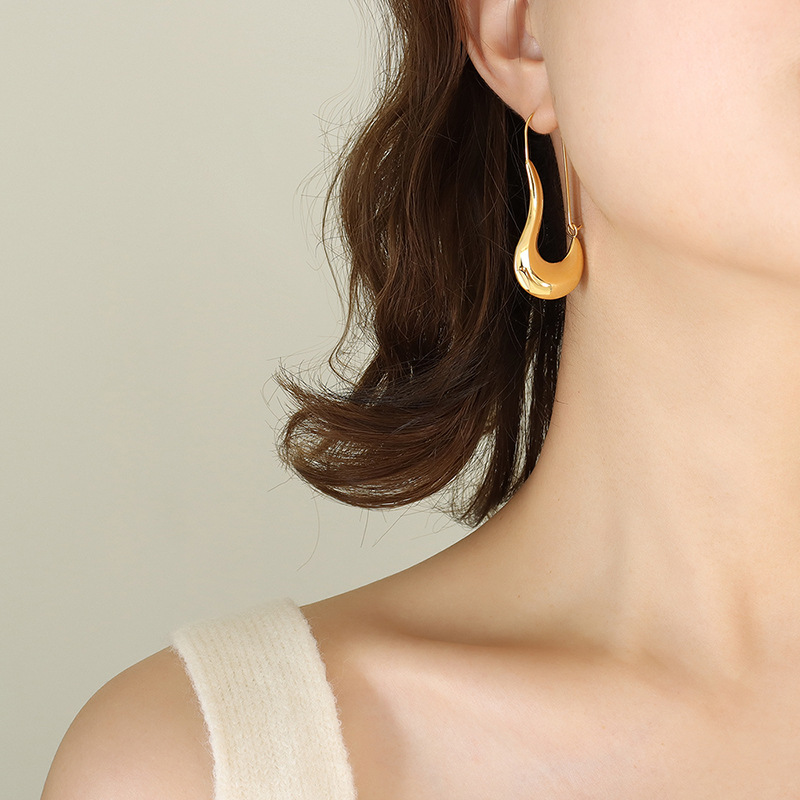 Simple texture earrings titanium steel geometric female white collar new national fashion metal jewelry niche exaggerated earrings earrings