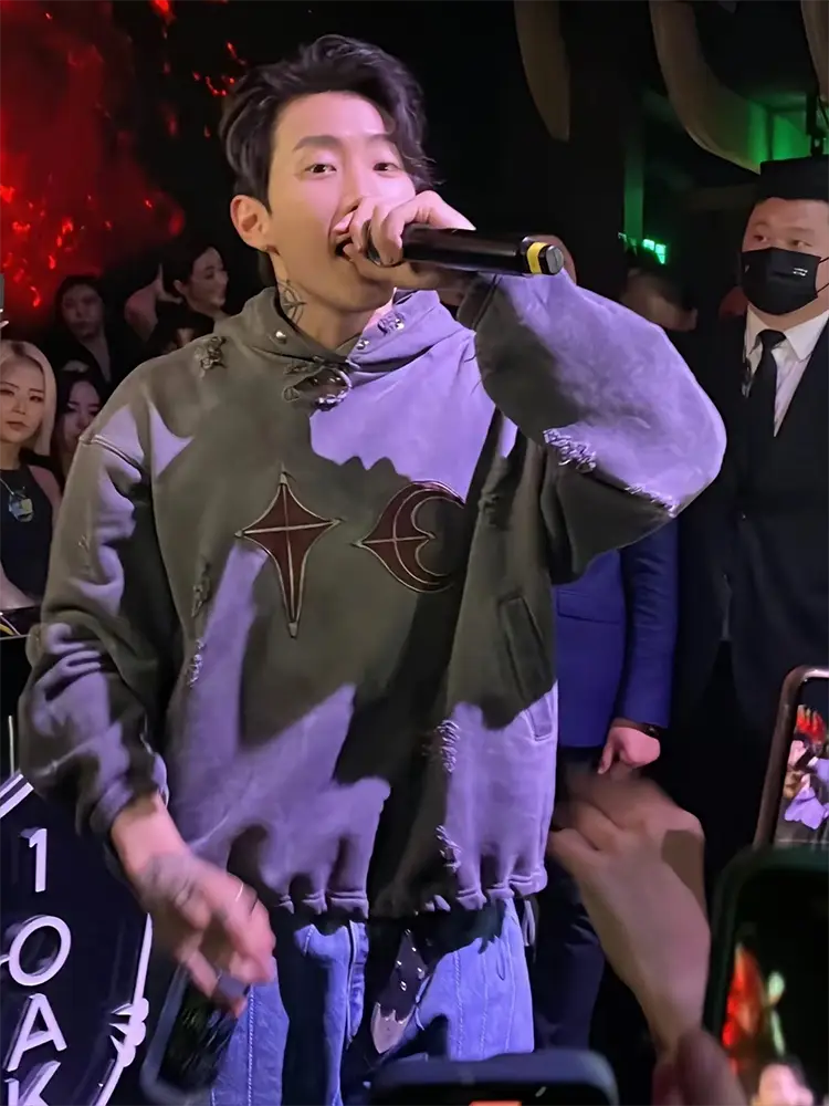 Foreign Processing】Thug Club Park Jae-Beom's Same Style Heavy-Duty Distressed Washed Genuine Leather Patch Embroidered Hooded Sweatshirt