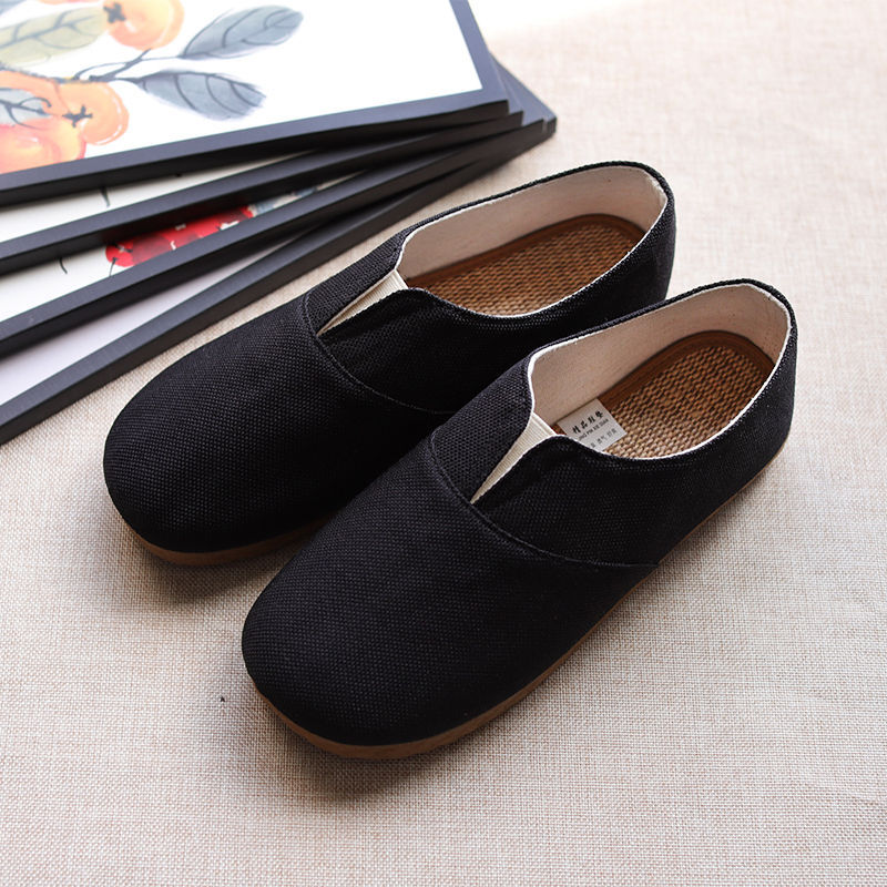 Northern Frontier Wolf Summer Hemp Sole Shoes for Young Men, Slip-On Breathable Cloth Shoes, Solid Color Lazy Shoes, Retro Chinese Style