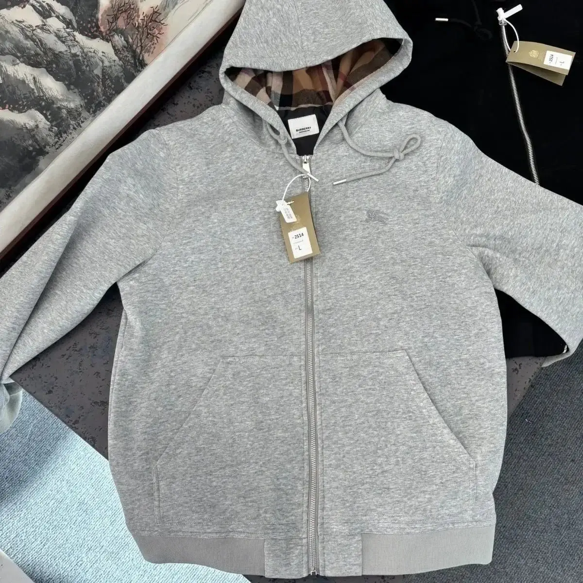 BB Lily* Sweatshirt