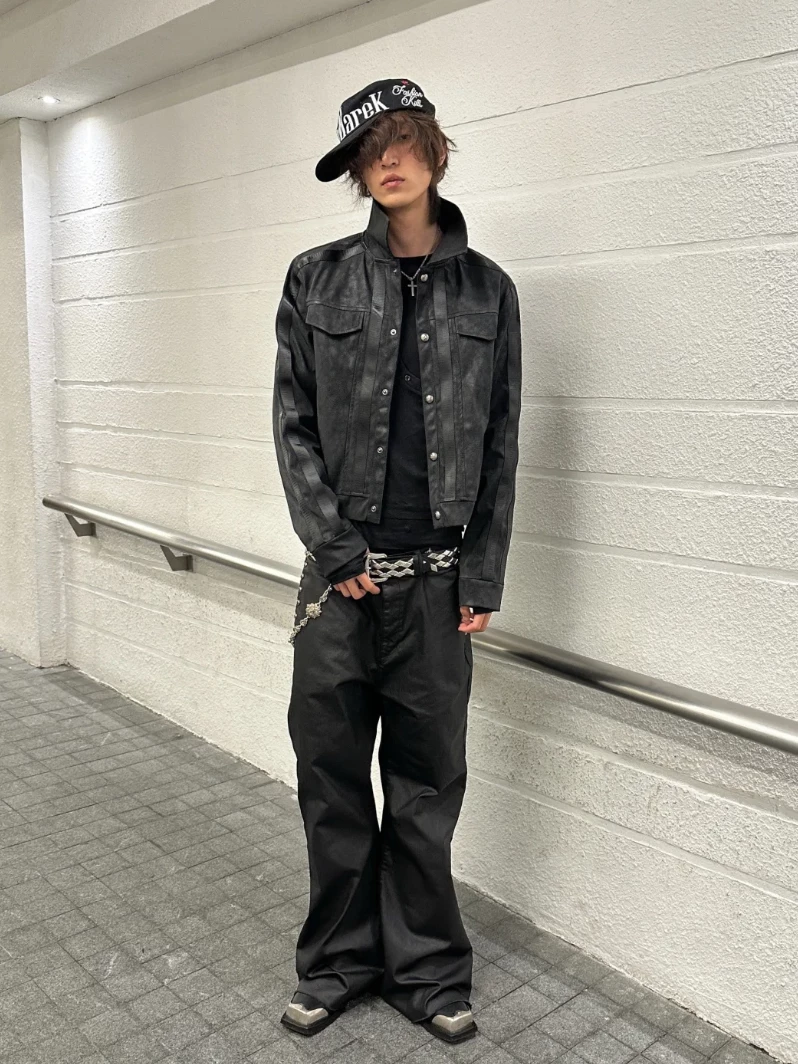 Prison Bird Short Leather Jacket with Shoulder Straps, Unisex Design, Autumn and Winter Niche Style, Cool Black Leather Jacket QC-foto van TAOBAO op Qualit.ly