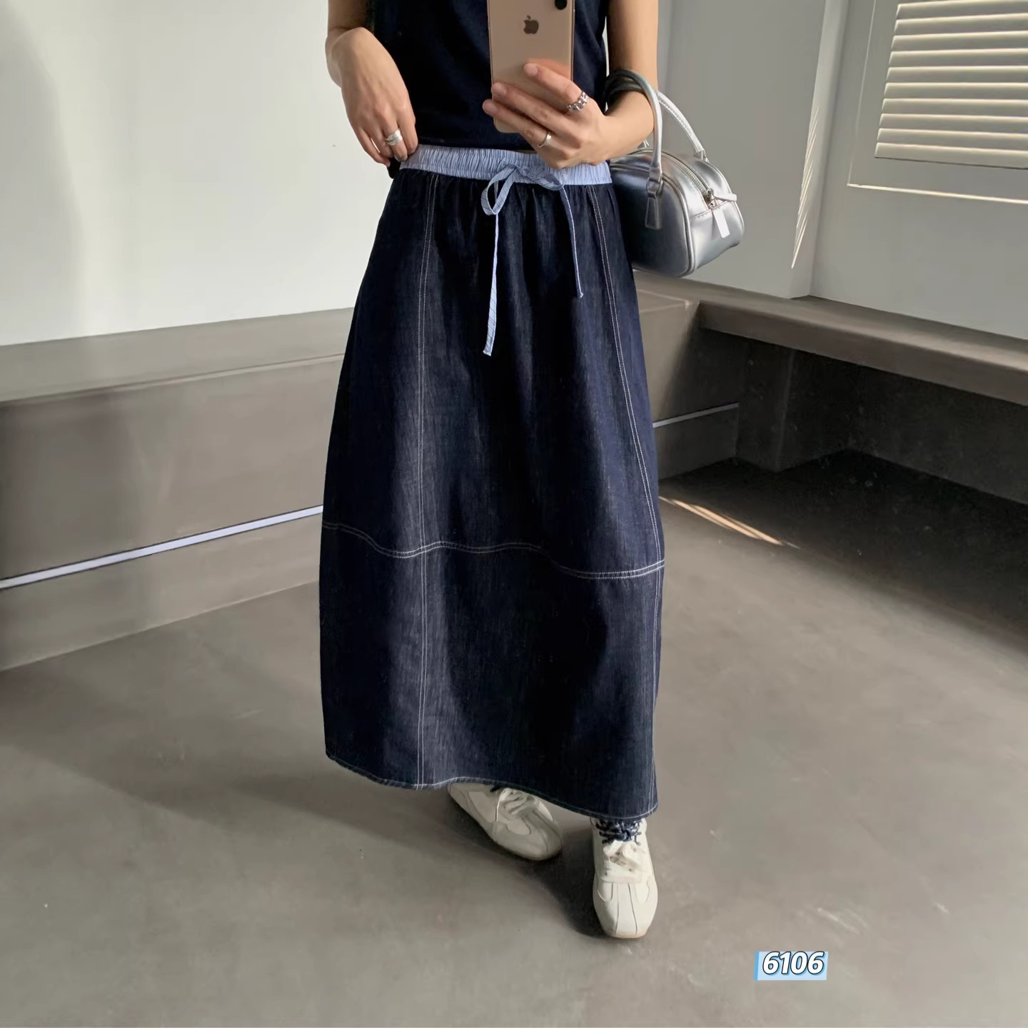 Retro Dark Blue Denim Floral Skirt for Women, Spring Style, Elastic High Waist, Slimming and Versatile Long Skirt