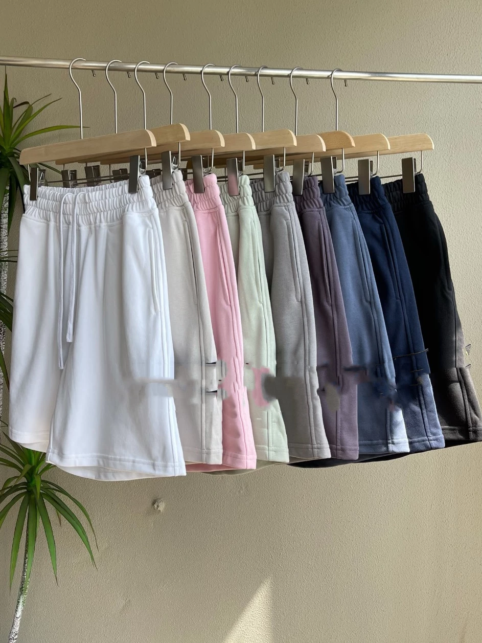 BADGE SWEAT SHORTS: Daily Trendy Loose Wide Leg Men's Knitted Sleeve Badge Shorts, Five Quarter Shorts, Simple