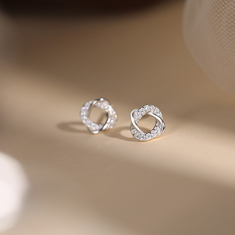 Geometric Earrings Women's Light Luxury Micro-inlaid Zircon Hollow Circle Earrings Simple Line Wrapping Earrings 2023 New Style