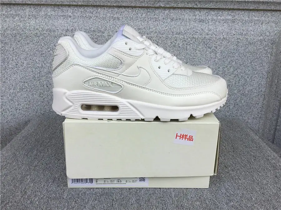 Youth version activity shoes
