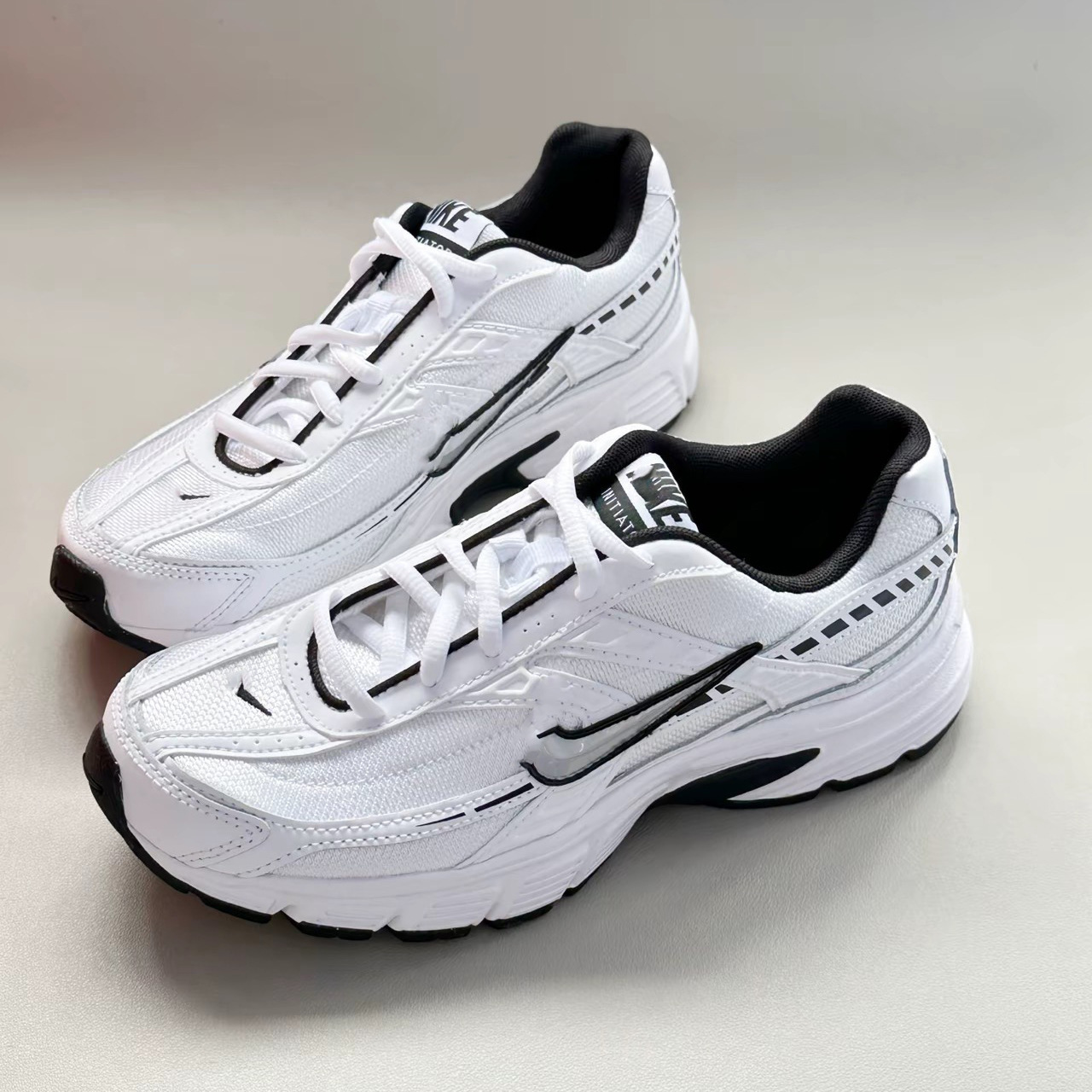 Pure Original Initiator Versatile Retro Mesh Breathable Running Shoes for Men and Women Casual Dad Sneakers