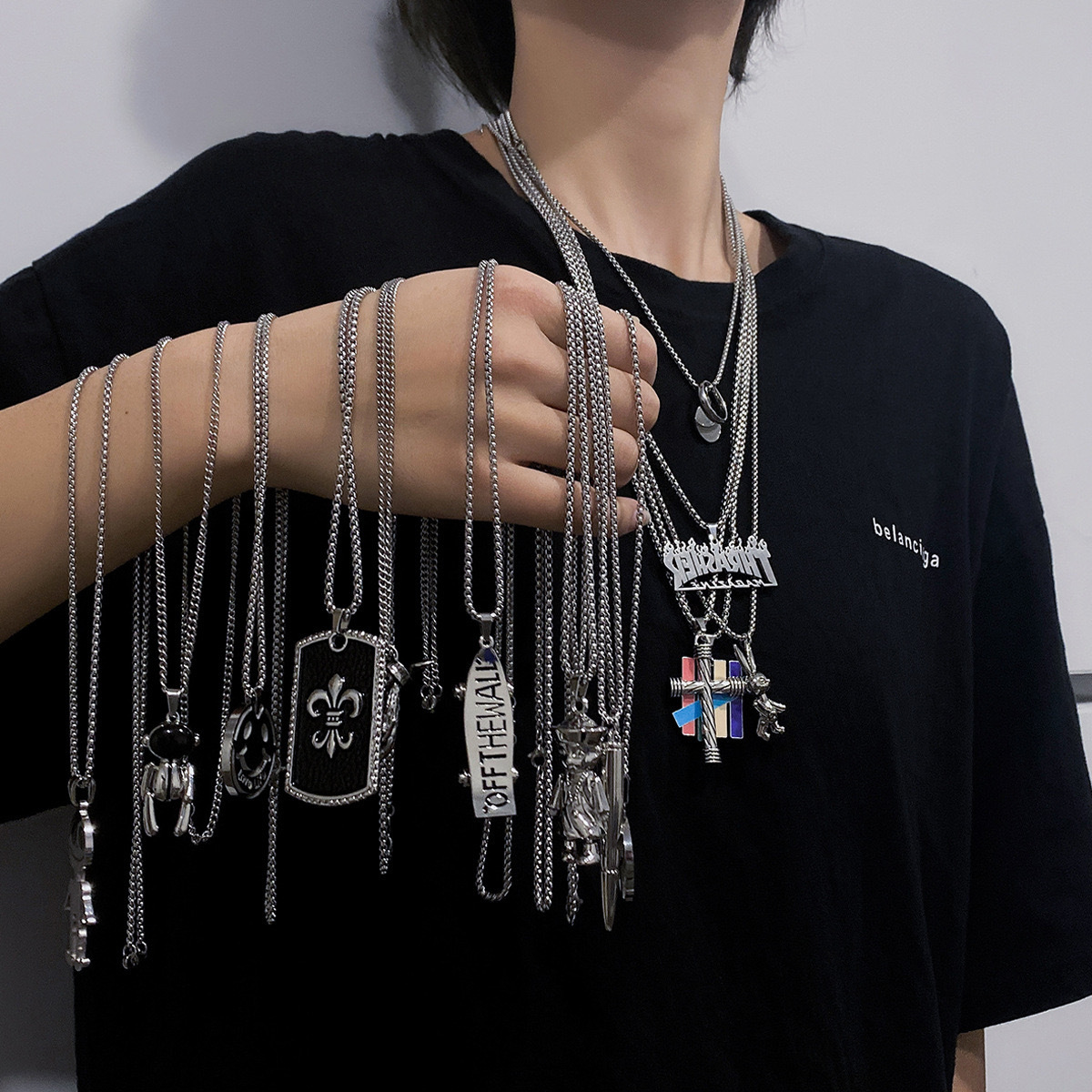 Fashion Joker Titanium Steel Men's Necklace Men's Joker High Sense Couple Fashion Brand Hip Hop Cold Wind Accessories Wholesale