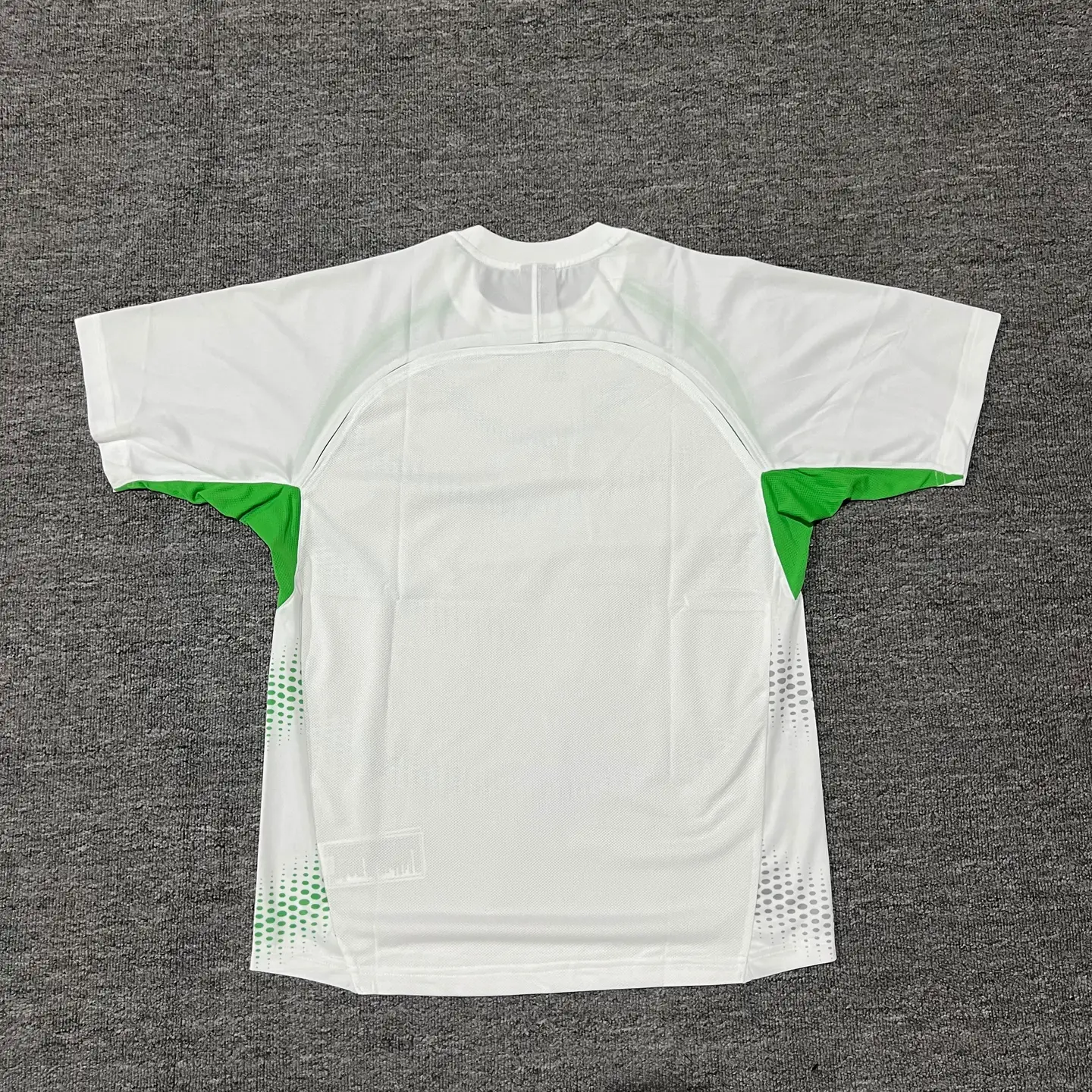 Nk Hole-In-The-Wall Jersey