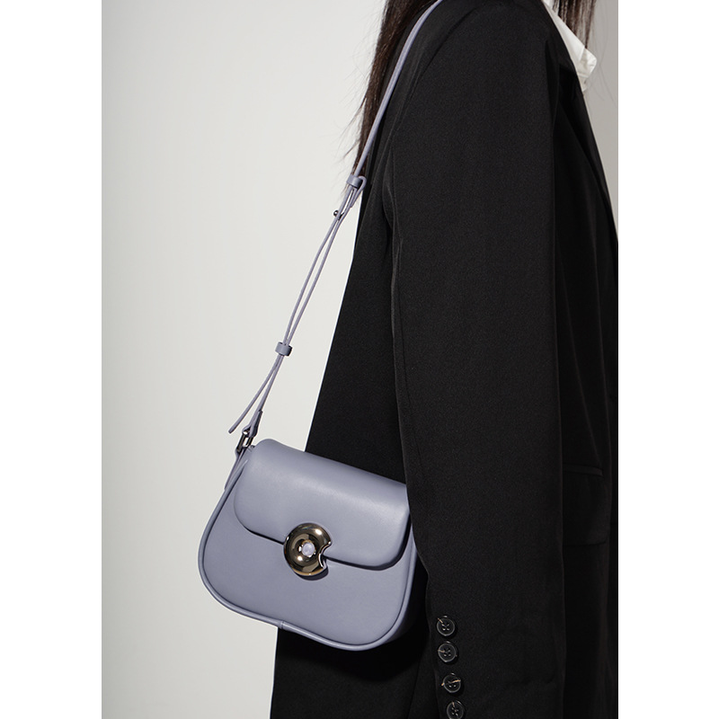 New Genuine Leather Saddle Bag Crossbody Popular Bag Niche Textile Shoulder Bag Commuter All-match Mobile Phone Crossbody Bag
