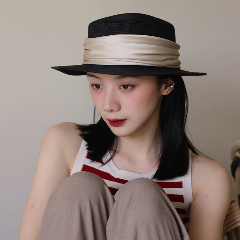 Light French Retro Black Small Top Hat Satin Flat Top Straw Hat Wide Brim Sun Hat Summer Sun Hat for Men and Women