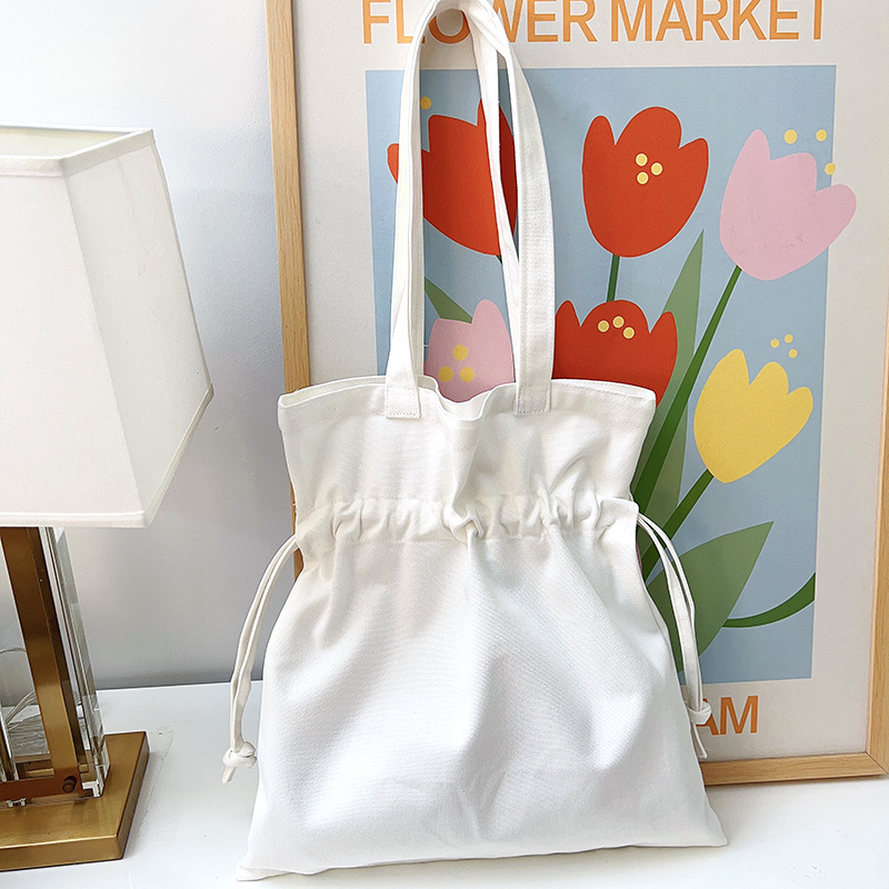 Japanese and Korean simple drawstring canvas shoulder bag women's solid color blank canvas bag artistic cloth bag sweet style canvas bag