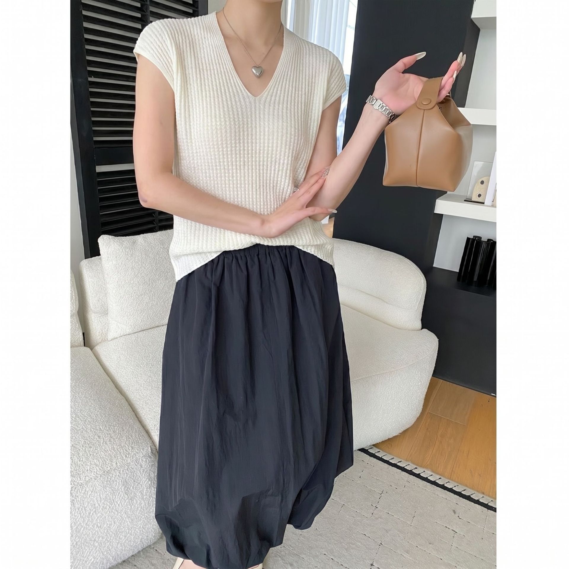 Summer Silk Wool Issey Miyake Style Slim-Fit Knit T-Shirt with Texture, Versatile V-Neck Short-Sleeve Top for Women