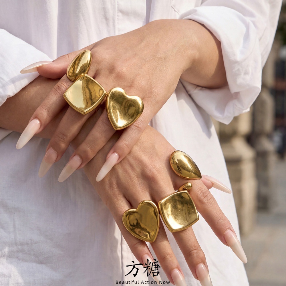 Simple and Elegant Square Heart-Shaped Teardrop Shiny Ring, Stainless Steel Plated with 18K Gold, European and American Style Open-Ended Index Finger Ring