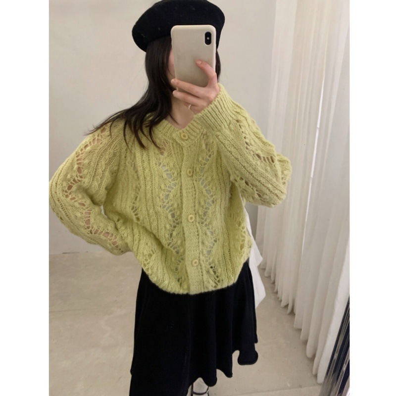 Korean-Style Round-Neck Hollow Lace Knit Cardigan for Women, Spring 2026 New Model, Soft and Versatile, Age-Reducing Sweater Coat