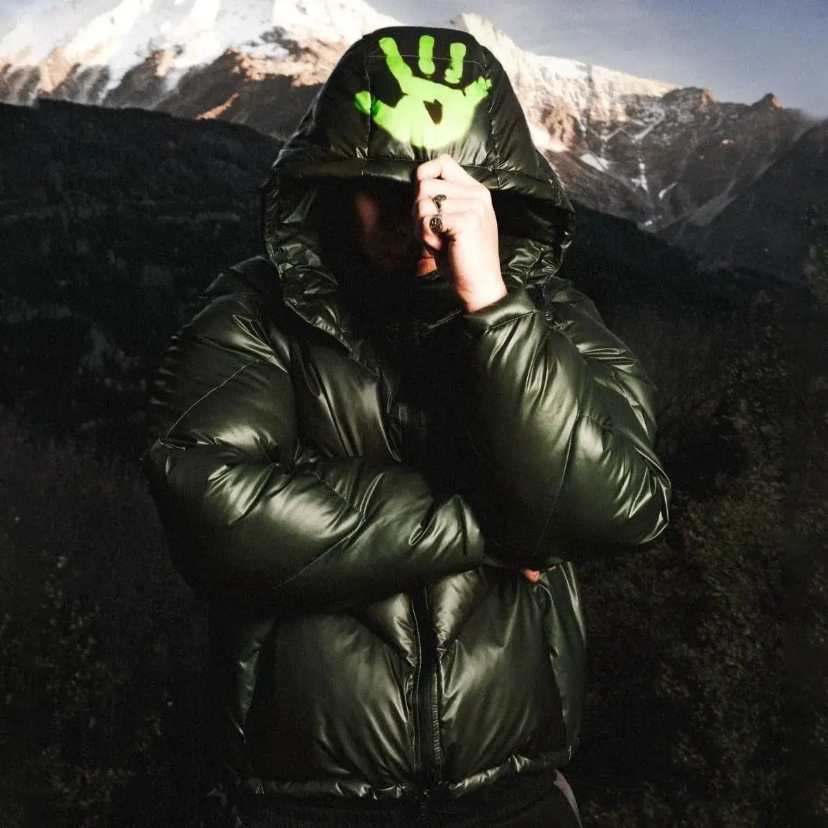 Comfortable and warm down jackets 23-15