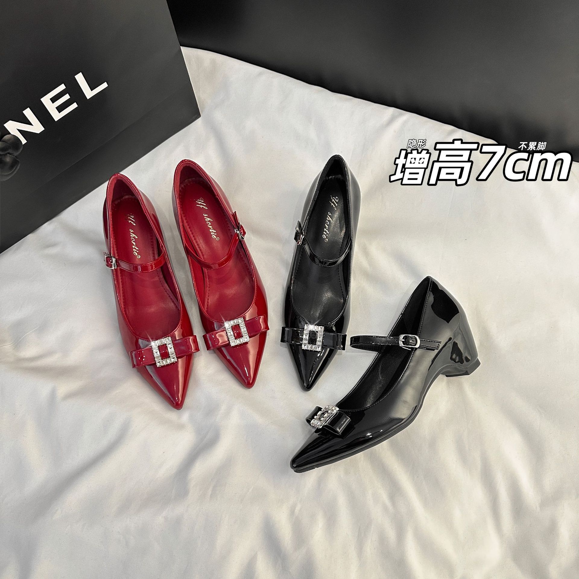 Height-Increasing 7cm Bowknot Rhinestone Buckle Pointed-Toe Women's Shoes 2026 New French-Style Patent Leather Chunky Heel Mary Jane Shoes