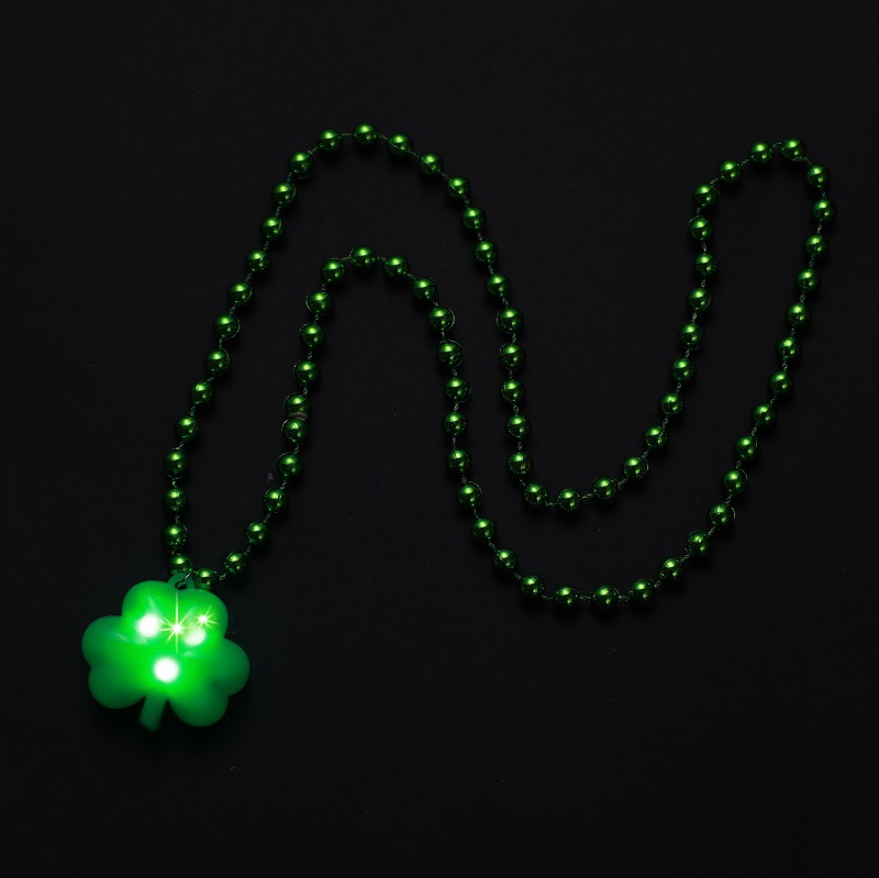 Coolfic Amazon St. Parker's Day Necklace Led Light Three Function Solid Color Clover Luminous Necklace