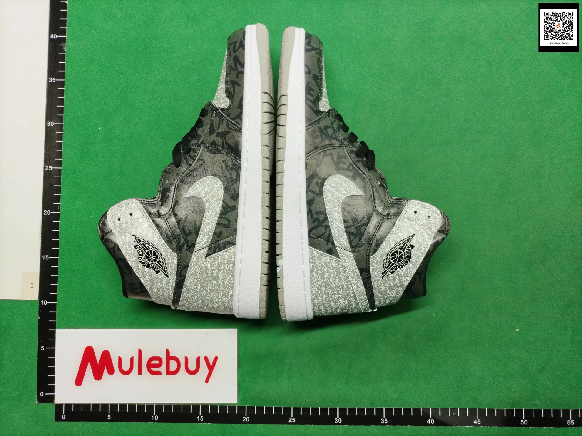 Air Jordan 1 High OG Stealth