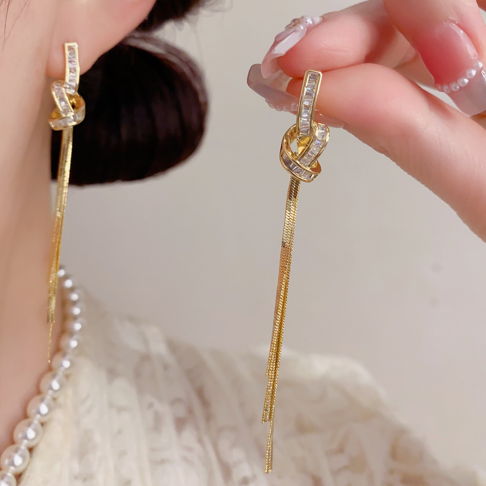 Korean-Style Elegant and Minimalist Exquisite Super Shiny Zircon Knotted Long Tassel Earrings with Unique Design That Make the Face Look Slimmer for Women