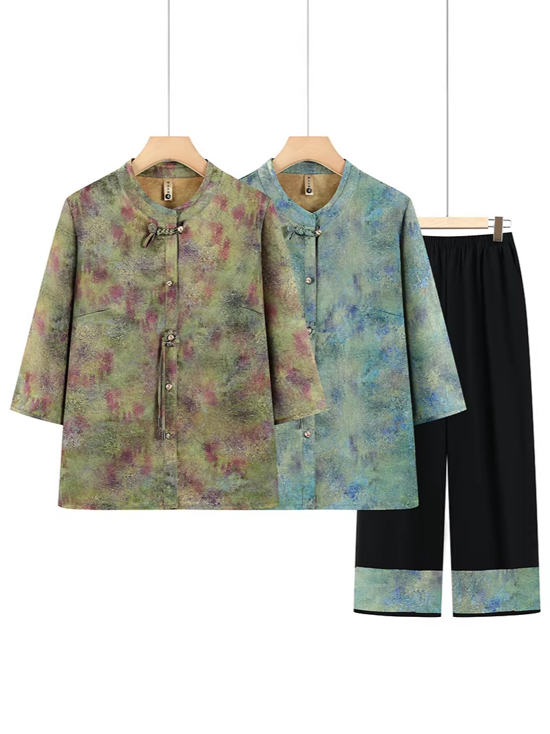 High-End Grandma Summer Silk Satin Shirt Set, Mother's Day Gift for Mother-In-Law, Stylish Short-Sleeved Shirt Two-Piece Set for Elderly Women