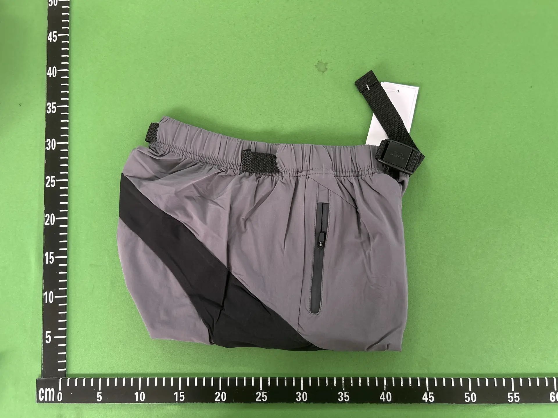 Oakley Men's Shorts Grey Black