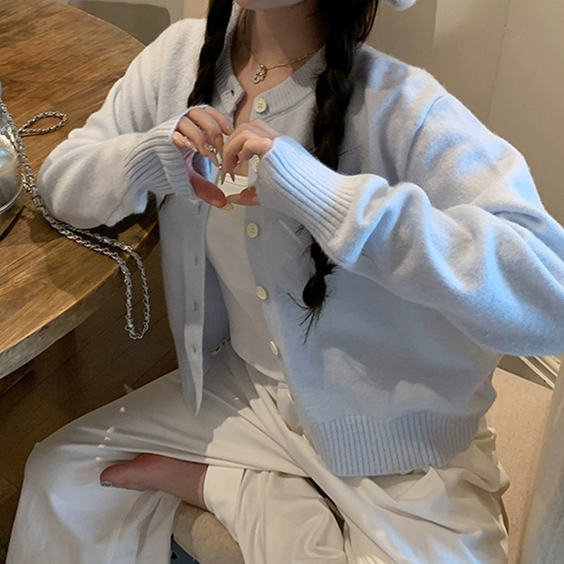 Kaning Light Blue Lazy Style Knitted Cardigan Jacket for Women 2026 Autum New Soft and Waxy Short Long-Sleeved Top