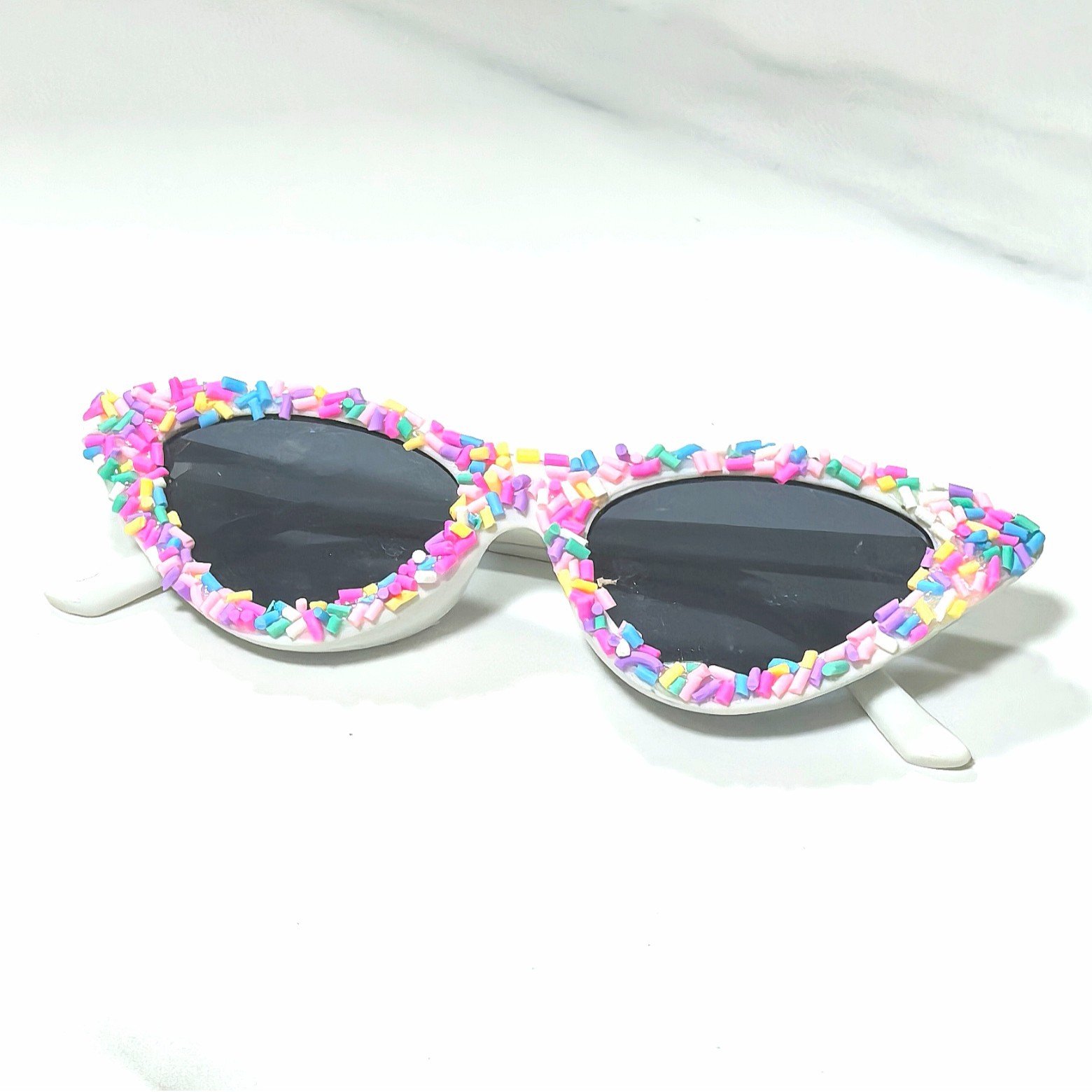A Variety of Colorful Stick-On Rhinestone Sunglasses European and American Fashion Heart-Shaped Sunglasses for Women Trendy Dance Party Diamond-Encrusted Hearts