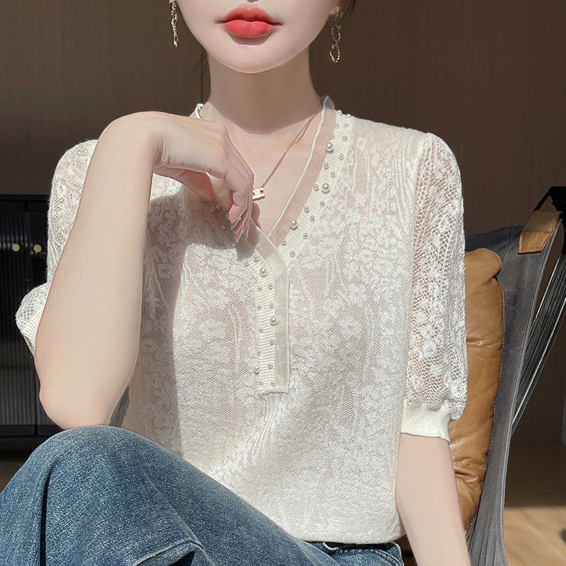 French Style Socialite Beaded Knitted Short-sleeved T-shirt Exquisite Organa Stitching V-Neck Hollow Crochet Half-sleeved Summer Outer Wear