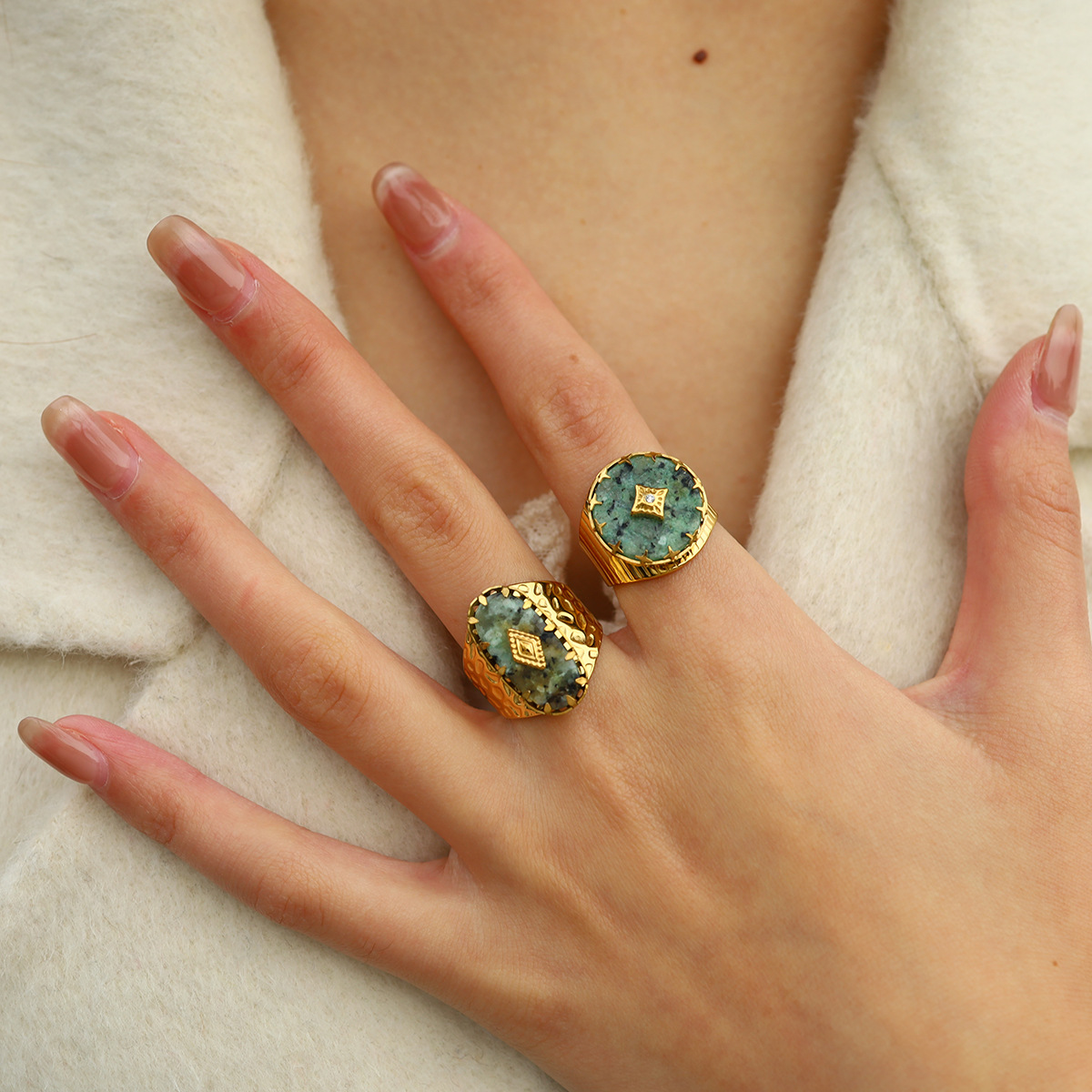 European and American Dark Fashion Style Natural Stone Versatile Ring, Non-Fading, Niche Design, 18K Gold Plated, Hammered Texture, Open Ring