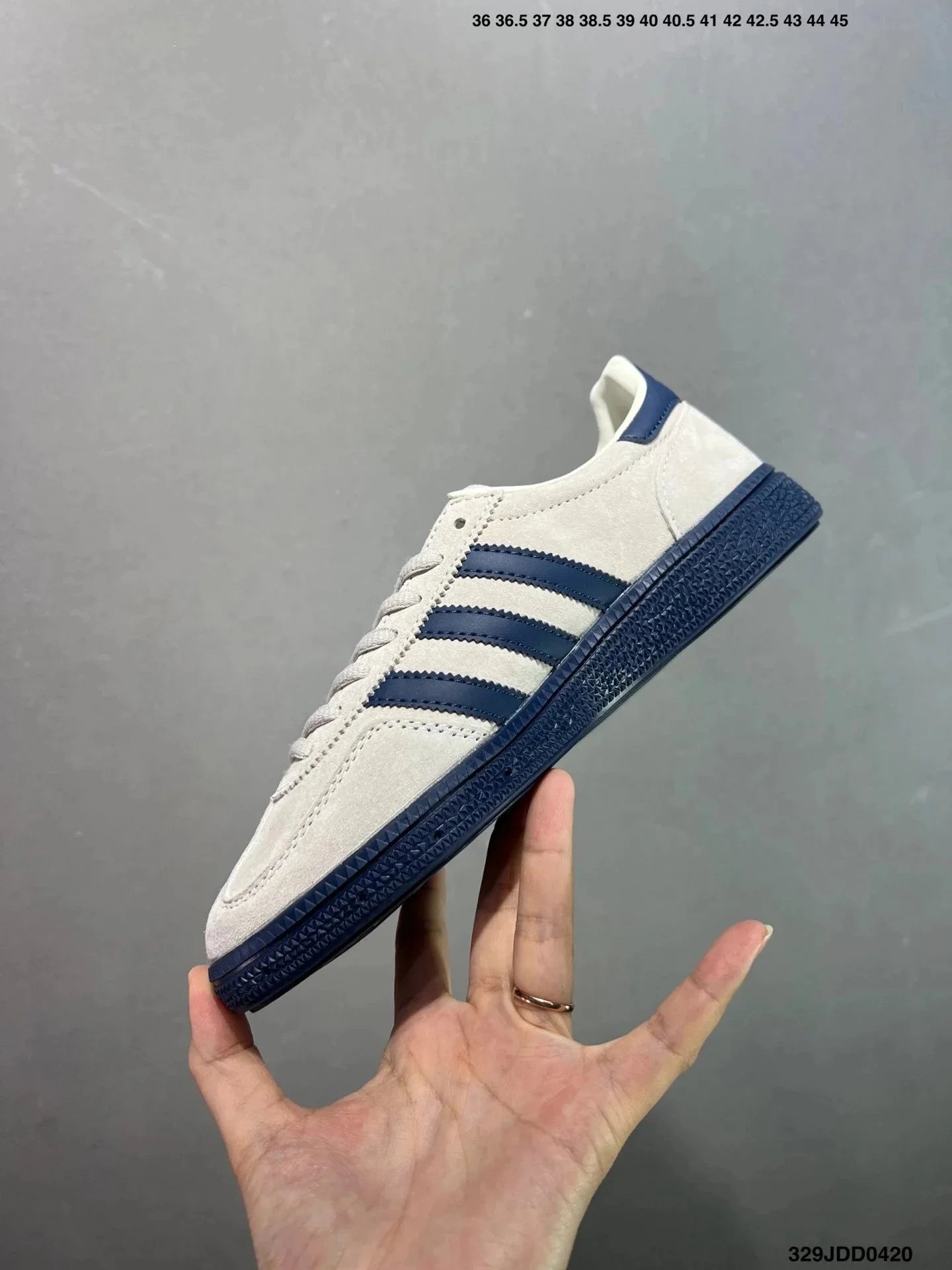 Adidas Superstar