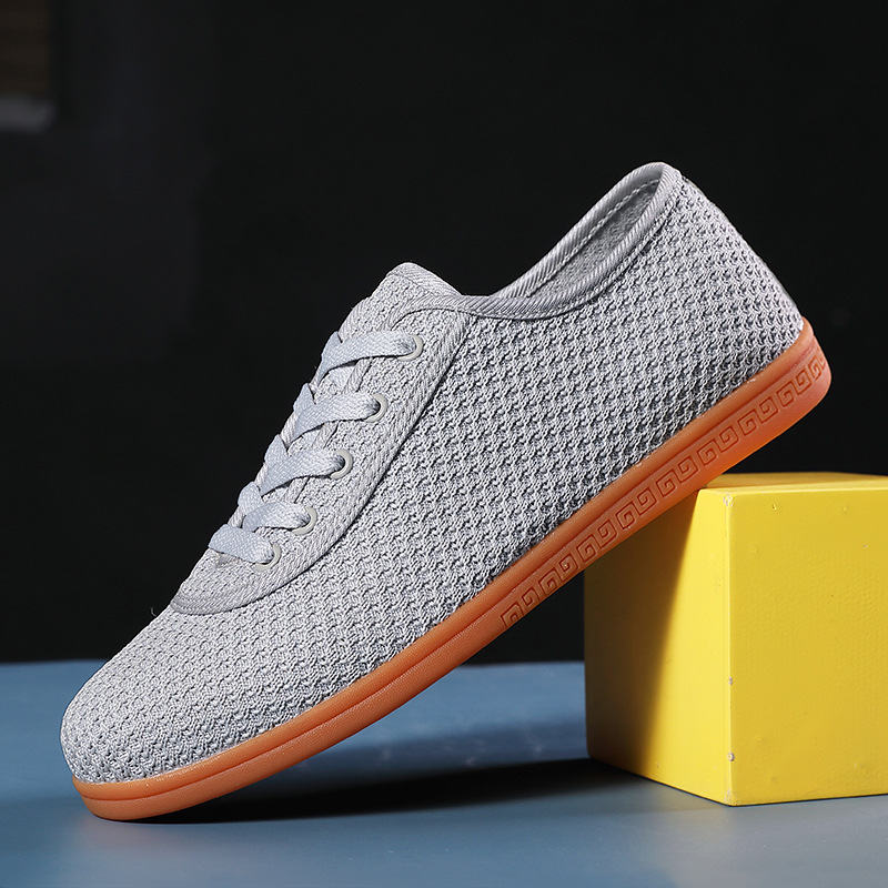 Quanzhou Shoes Tai Chi Shoes Summer Mesh Tbottomon Bottom Mesh Tai Chi Practice Shoes for Men and Women Breathable Martial Arts Sports Shoes
