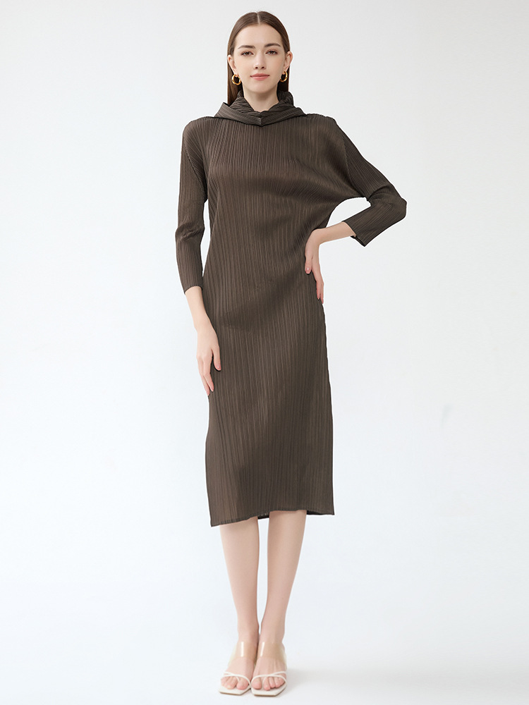 2026 Spring New Style Pleated A-Line Long Dress, Solid Color Long-Sleeve Slim-Fit Hooded Dress, Winter Women's Design