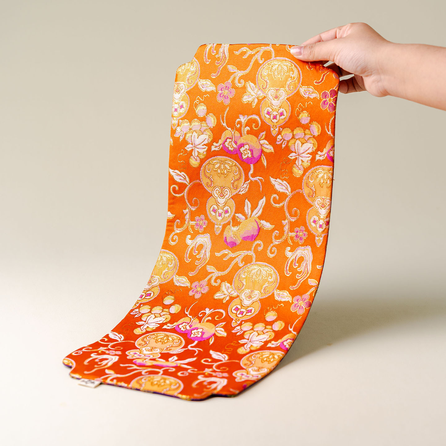 Brocade Fabric Tea Mat for Dry Tea Brewing, Home Use Tea Tablecloth, Heat-Insulating Table Runner, Heat-Resistant Anti-Scalding Mat, Tea Ceremony Color-Blocking Gourd Design