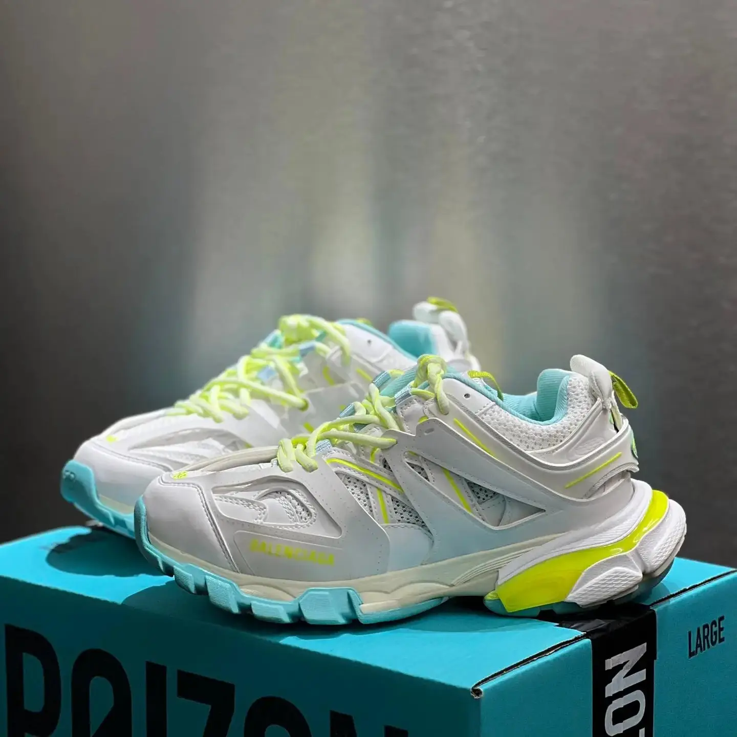 时尚鞋子