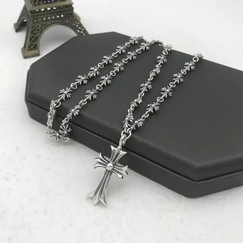 S925 Sterling Silver Necklace Minimalist Retro Stylish Fashion Thai Silver Cross Necklace for Men and Women Fashion Trendy Jewelry