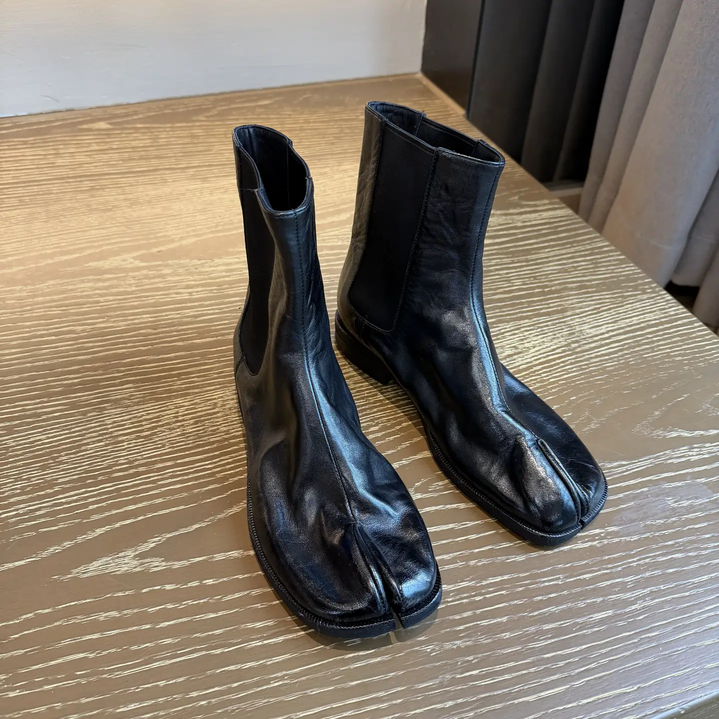 Italian Imported Washed Horsehide Short Chelsea Boots for Women, 2025 Autumn and Winter New Genuine Leather Split-Toe Boots, Chimney Boots