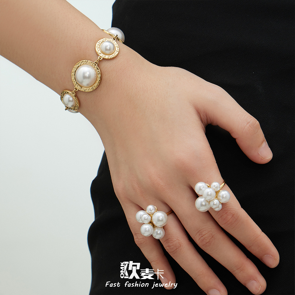 Stainless Steel Colorful Shell Bead Open Ring Personalized Round Rubber Paper Bracelet Jewelry Set Plated with 18K Real Gold That Does Not Fade