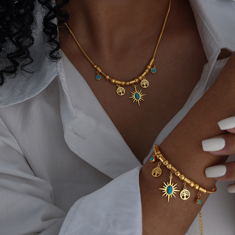 European and American Fashion Retro Antique Tassel Necklace Women's Titanium Steel Electroplated Color-free Distinctive Bracelet Famous Family Style suit