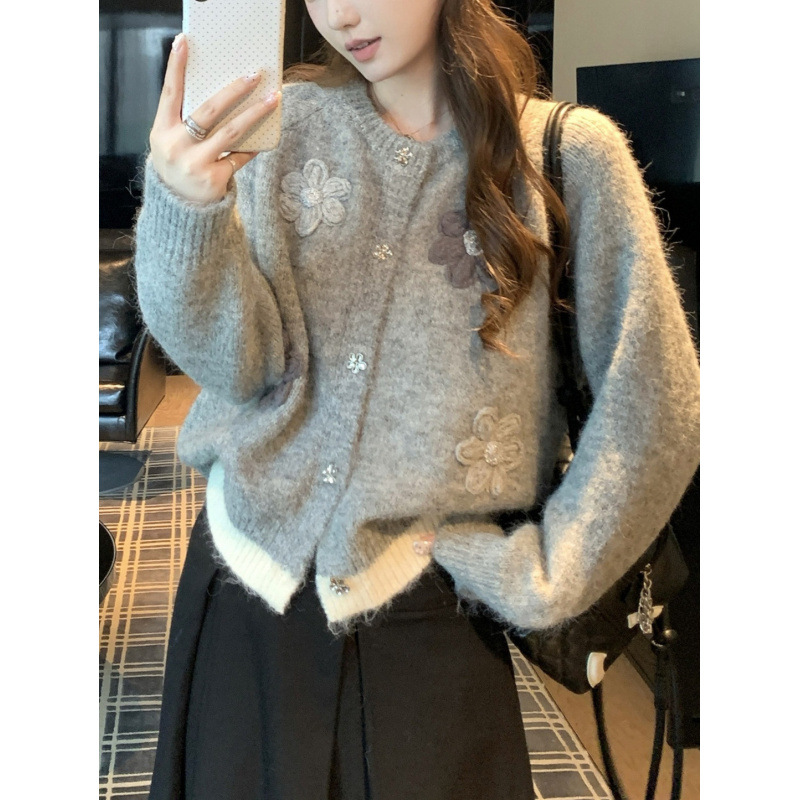 Kaning Korean-Style Round-Neck Three-Dimensional Floral Knitted Cardigan 2026 Autumn and Winter New Style Lazy Style Color-Blocked Sweater Jacket