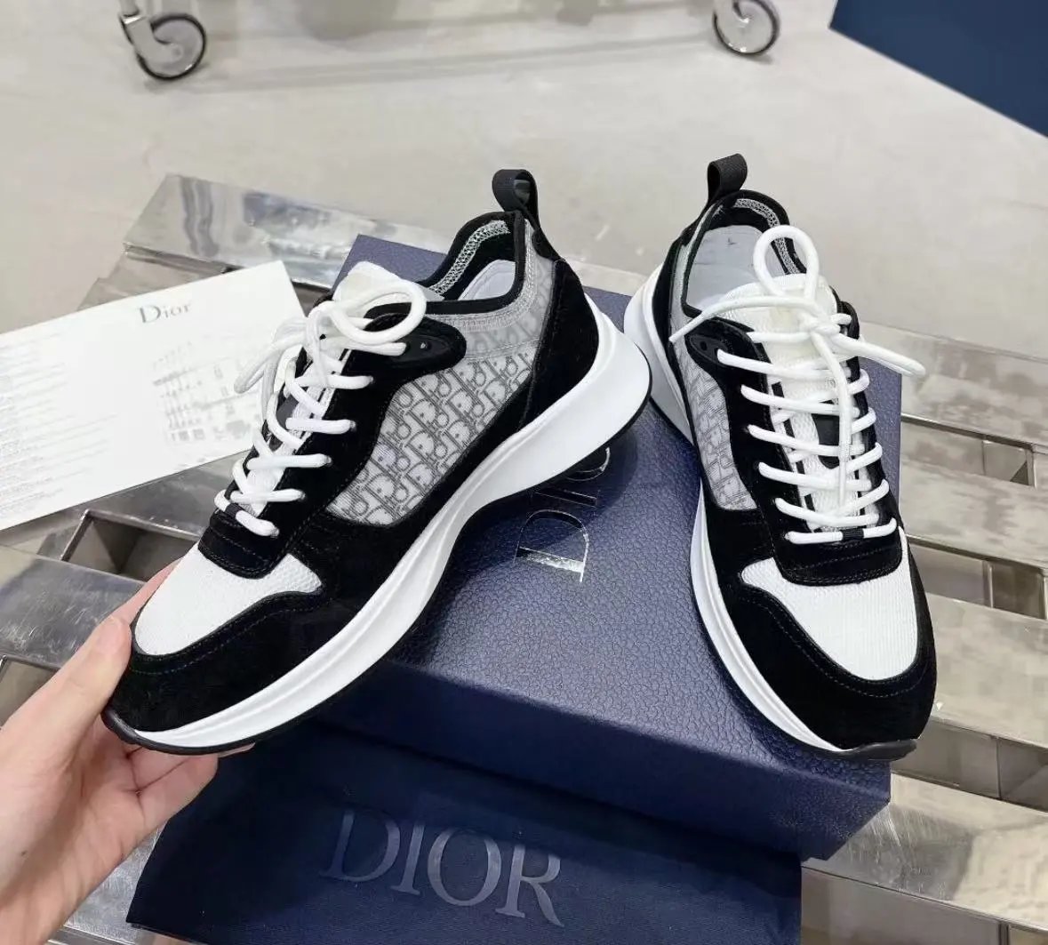 Dior B23 Sneakers