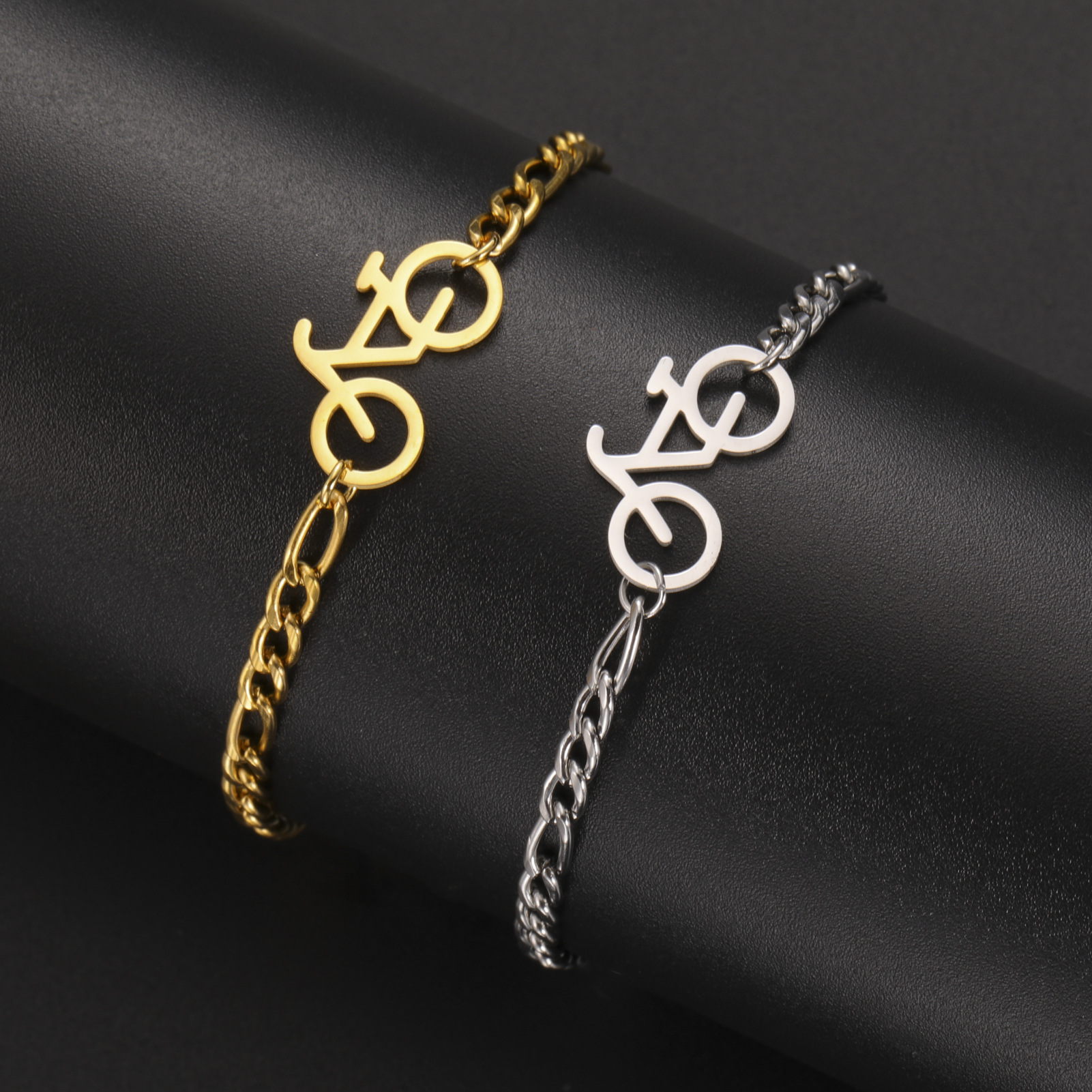 Ge Xiang factory direct fashion simple titanium steel cutting hollow personality bicycle small pendant stainless steel bracelet